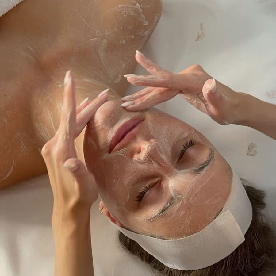 TOWNE LAKE NAILS HEAD SPA & BEAUTY